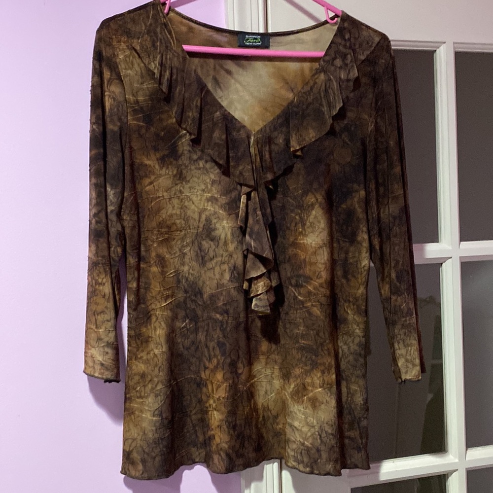 Shannon Ford 3/4 sleeved ruffle front top- size large